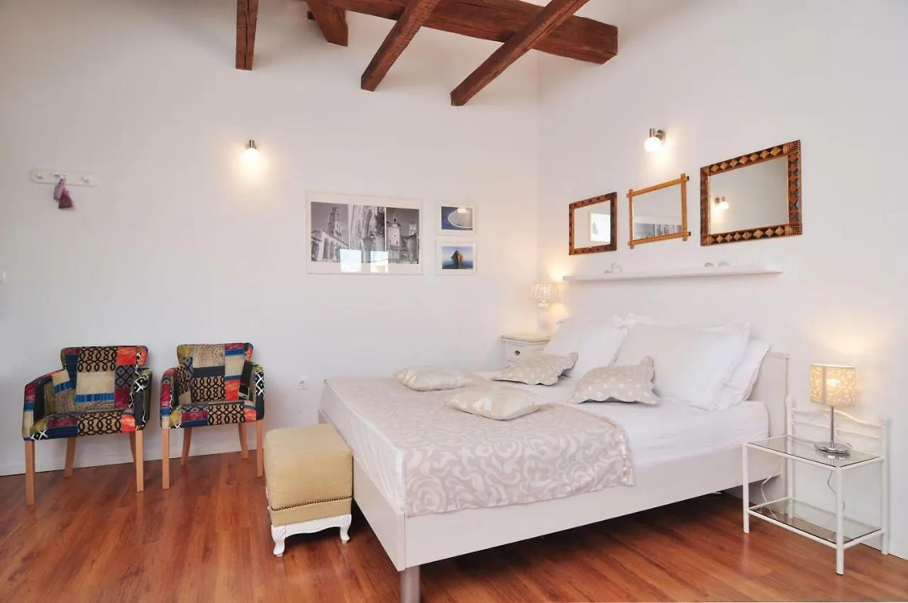 Apartment The Charm Split