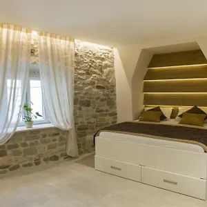 Situs Apartment